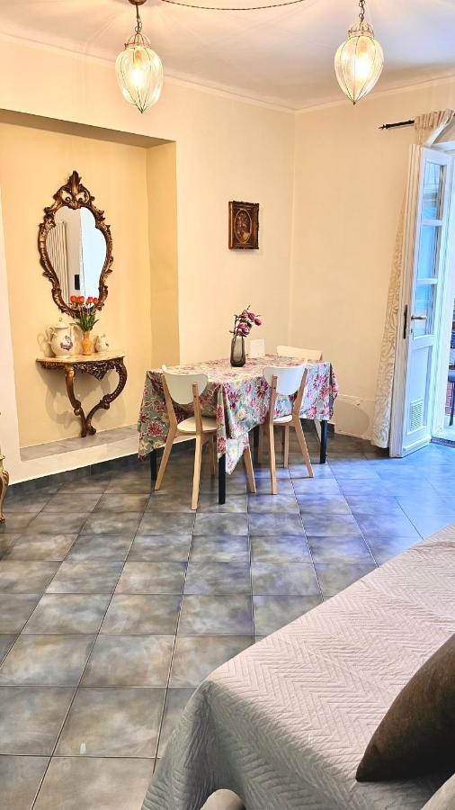 Al Bicerin Apartment, In Historical Center Of Turin Bagian luar foto
