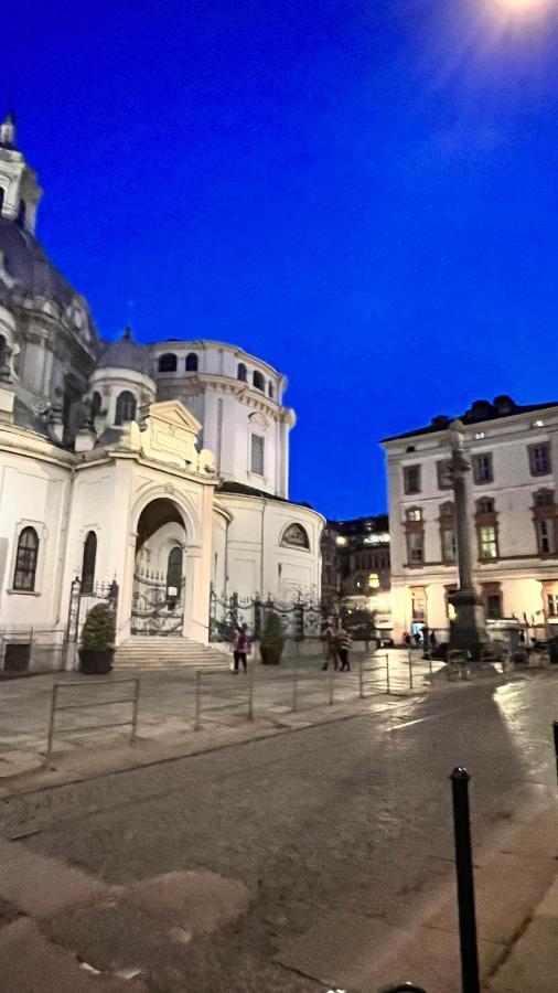 Al Bicerin Apartment, In Historical Center Of Turin Bagian luar foto